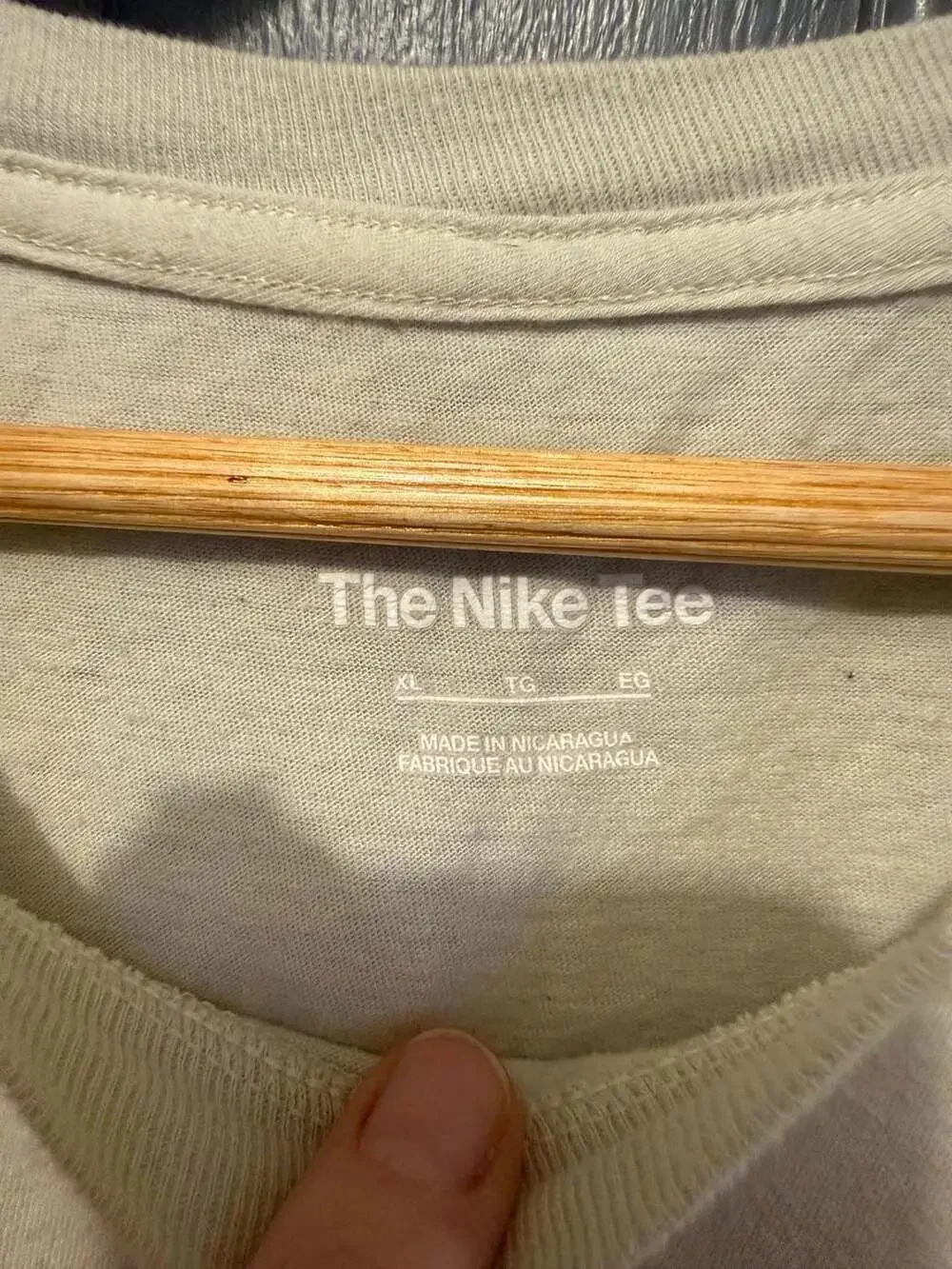 Nike The Nike Tee Size XL Gray Graphic Logo T-Shirt